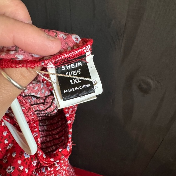 SHEIN Red Floral Curve Dress - Picture 3 of 3